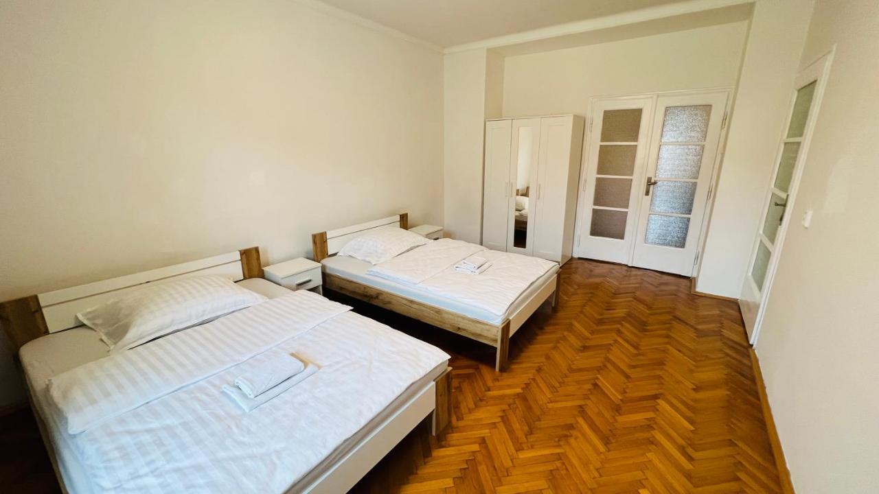 Cosy Flat In The Heart Of Prague Apartment ภายนอก รูปภาพ
